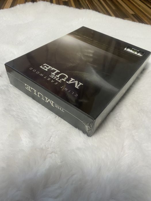 Blu-ray The Mule Limited Collector’s Edition FilmArena steelbook