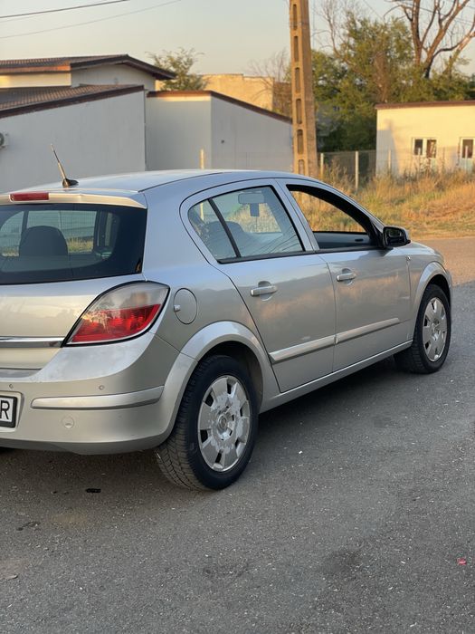 Opel Astra H 2005