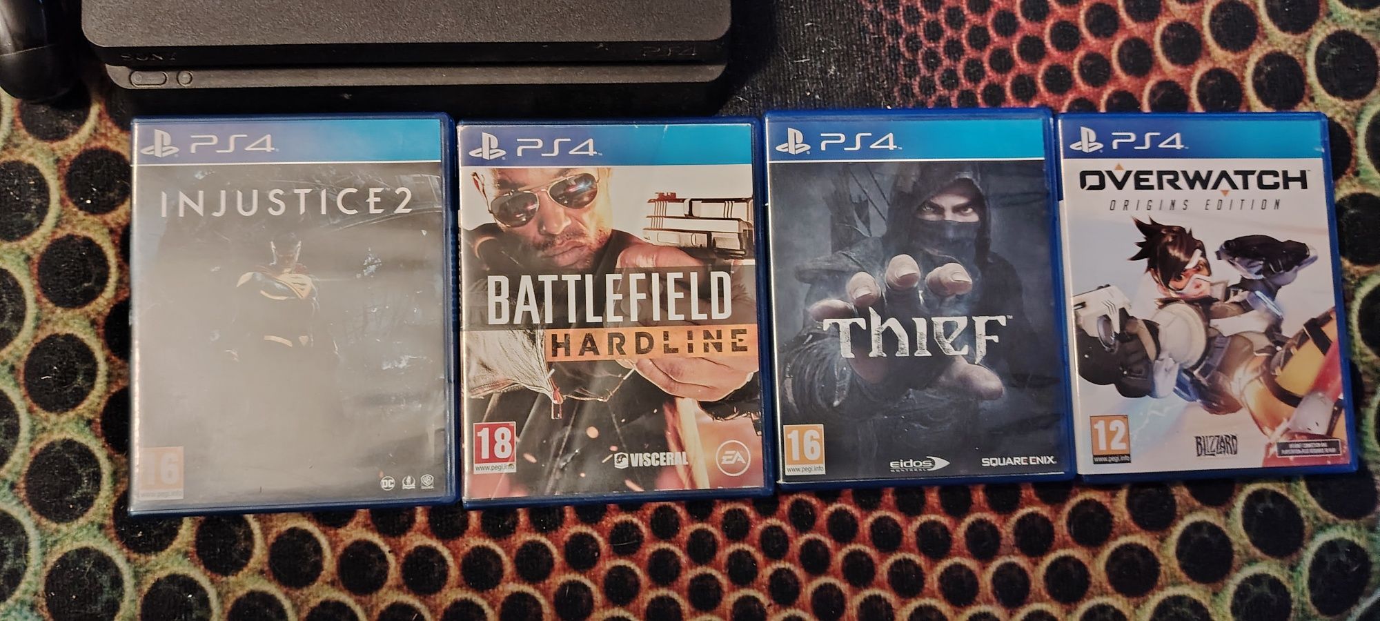Playstation 4 slim 1 TB + 1 controller