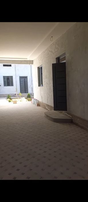 Nazarbek tekstilda 2,9 sotiq 5xonali kirib yashashga xonadon sotiladi