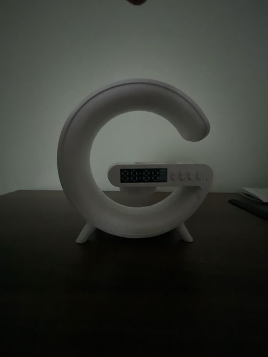 Lampa RGB boxa incarcare warles.Nu se mai deschide