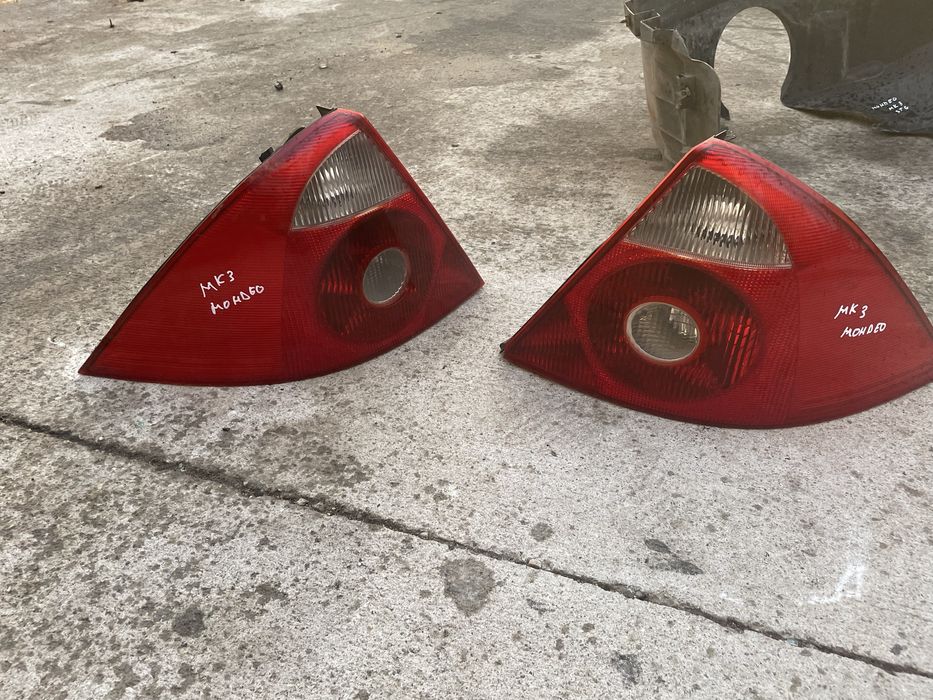 Stop / lampa / tripla stanga / dreapta spate Ford Mondeo mk3 hatchback