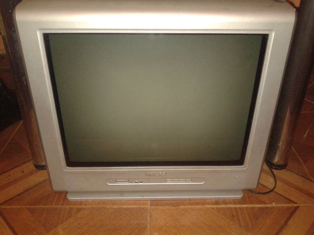 televizor  color la pret de blakfraydi