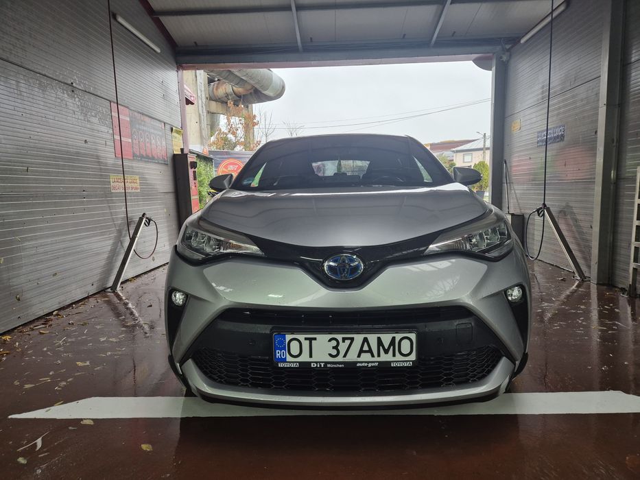Toyota CHR 2.0 benzina hybrid