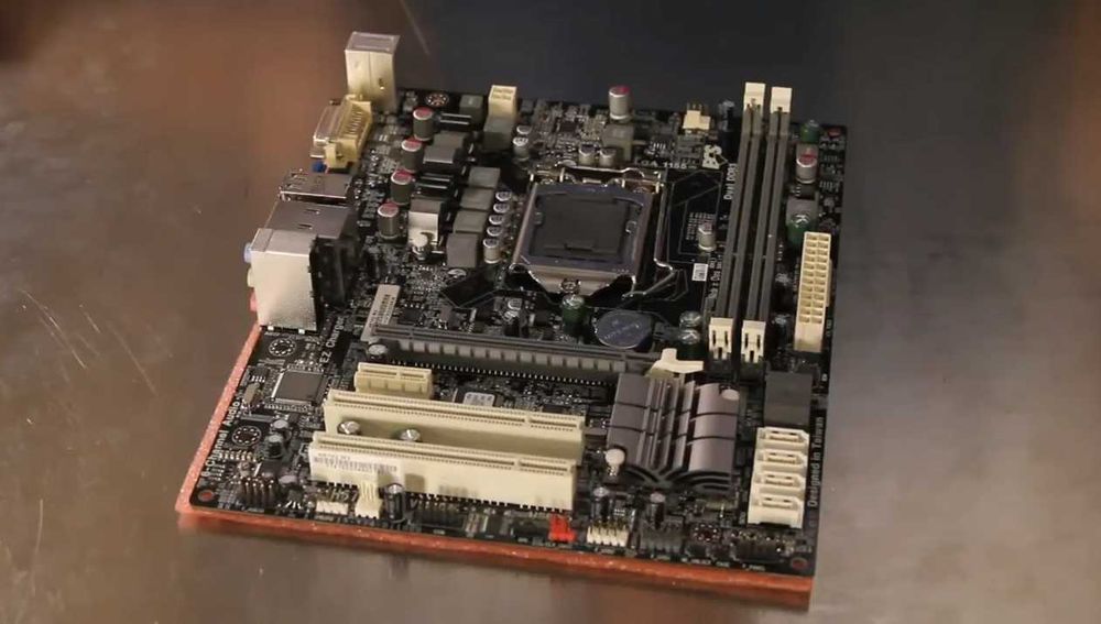 Плата H67 = сокет 1155 \ возможна доставка \ проверка у вас