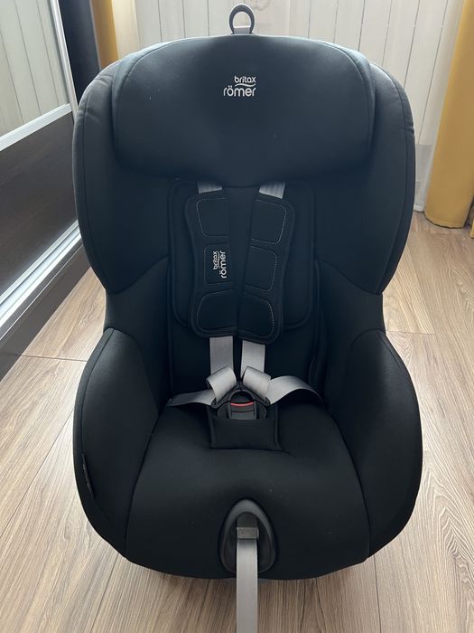 Scaun auto ISOFIX i-Size Britax Romer TRIFIX2, 76-105 cm, Negru