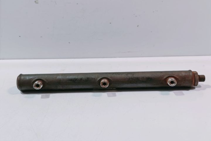 Rampa injectoare 4R8Q9D280AC Land Rover Discovery a 3-a generatie ser