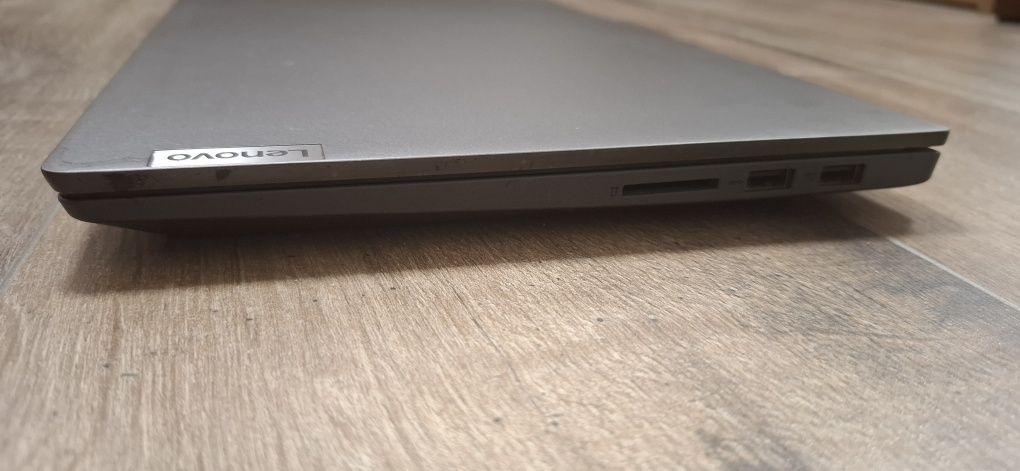 Lenovo IdeaPad 5 | I5 1035G1| 8GB RAM | 256GB SSD| Като Нов
