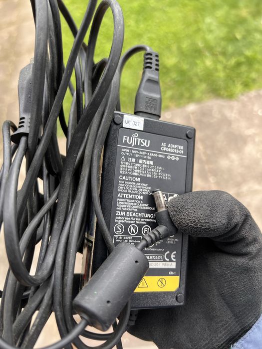 Incarcator laptop Fujitsu original 19v 3,16A