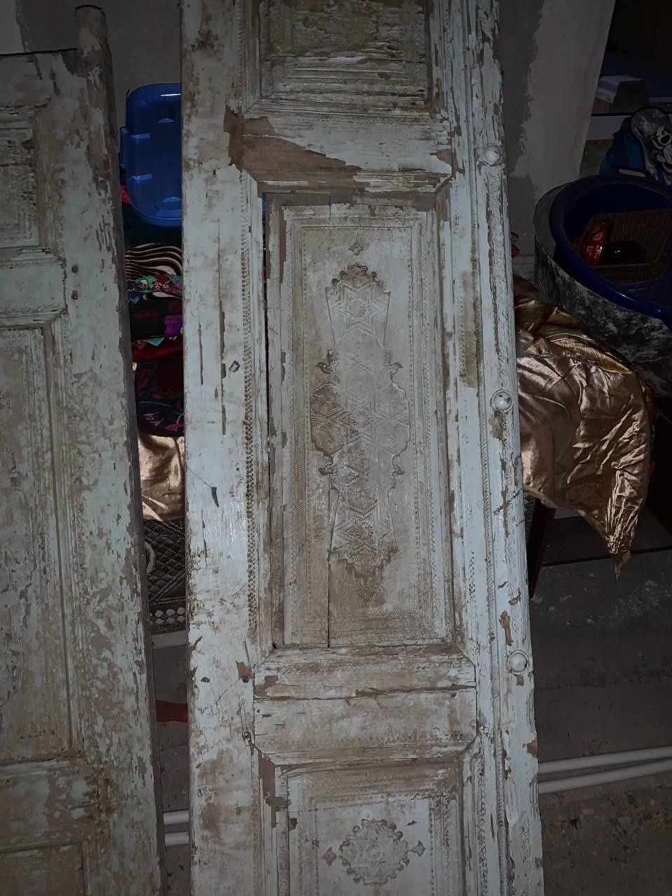 Старинные двери (богдодий эшиклар)