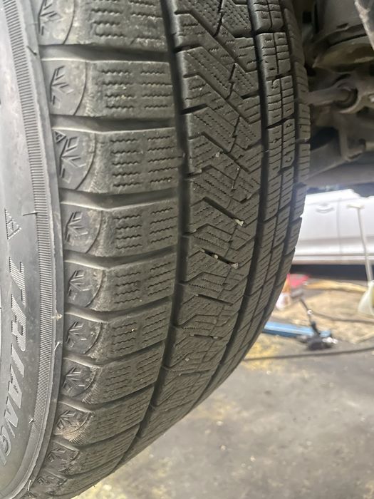 Шины 235/45/R18 Triangle