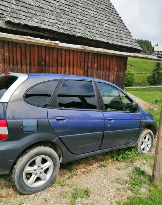 Vind renault scenic rx4