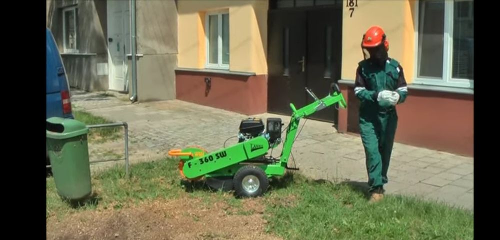 Indepartare cioturi buturugi prin frezare, tocare crengi, scarificare