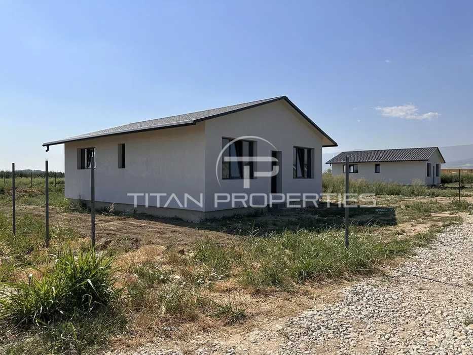 Едноетажна къща в Оризари