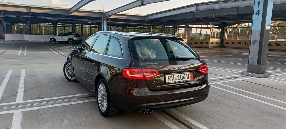 Vând Audi A4 b8.5 Sau la schimb cu ceva mai mic. De preferat golf .7Ra