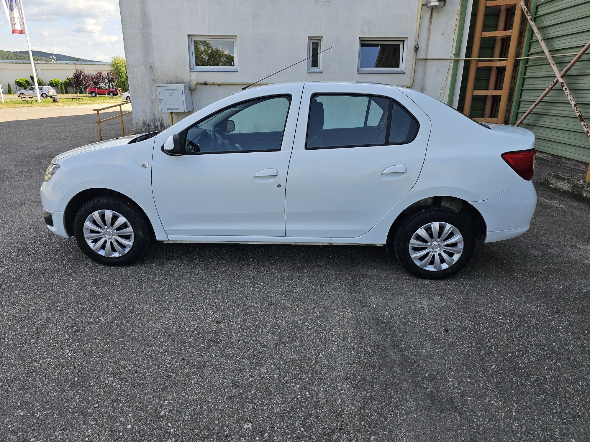 Dacia Logan Benzina 2015 Tva deductibil