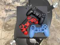 PS4 + 2 controllere + 5 jocuri - Gata de distracție!
