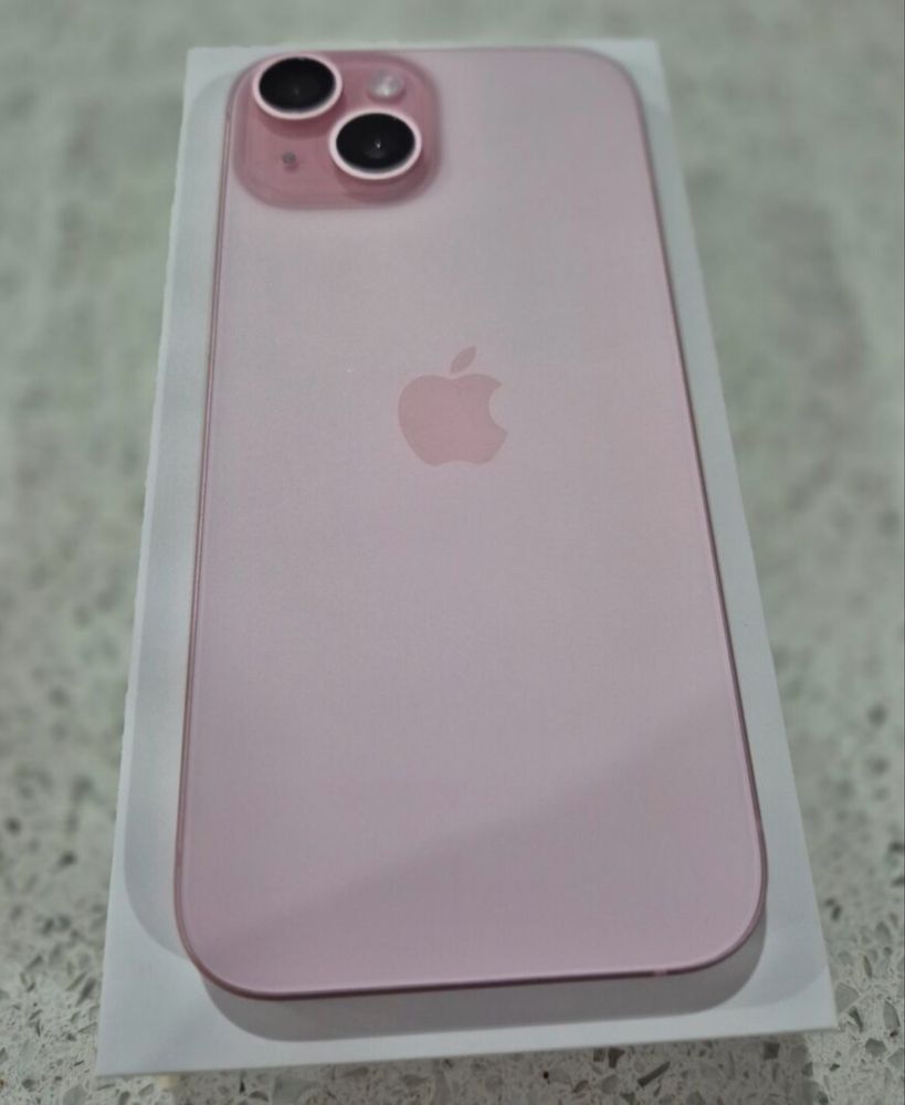 Apple iPhone 15 - 128GB - розов