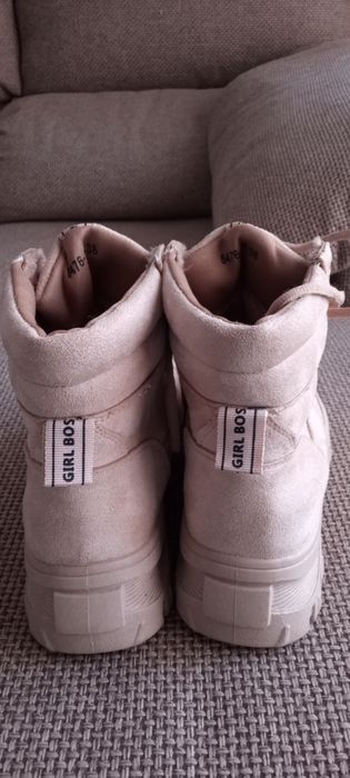 Vând ghete imblanite CCC- Vices 38