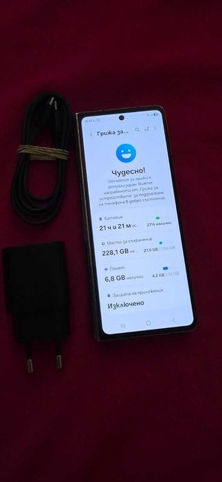 Samsung Galaxy Z Fold4 12GB RAM 256GB Graygreen-САМО НА МАЛЪК ДИСПЛЕЙ!