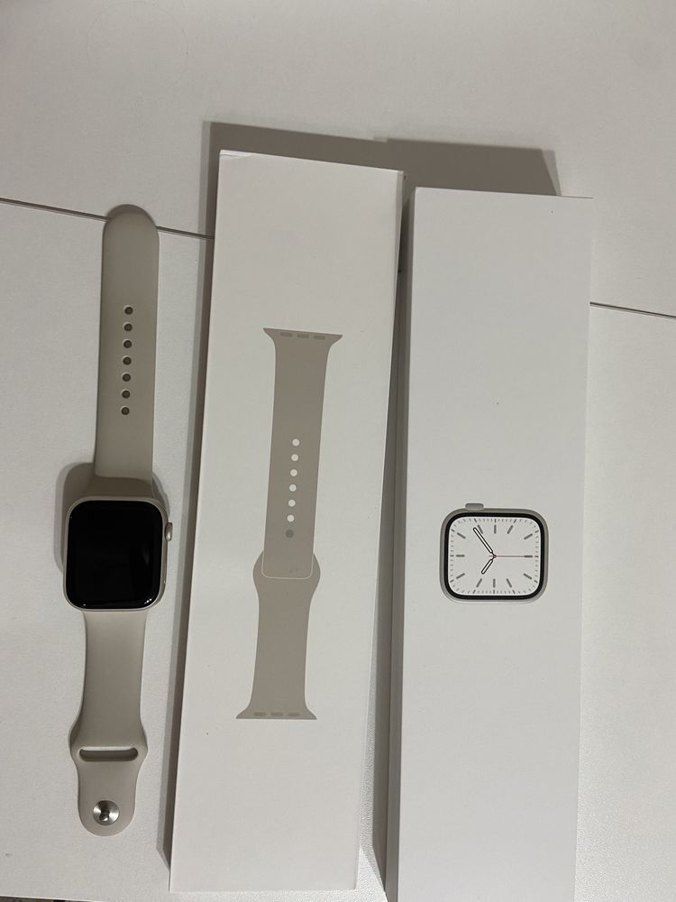 Продам apple watch 7 серия  45 мм