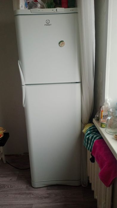 холодильник indesit
