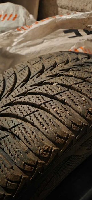 Зимние шины GoodYear 205, 55, 16