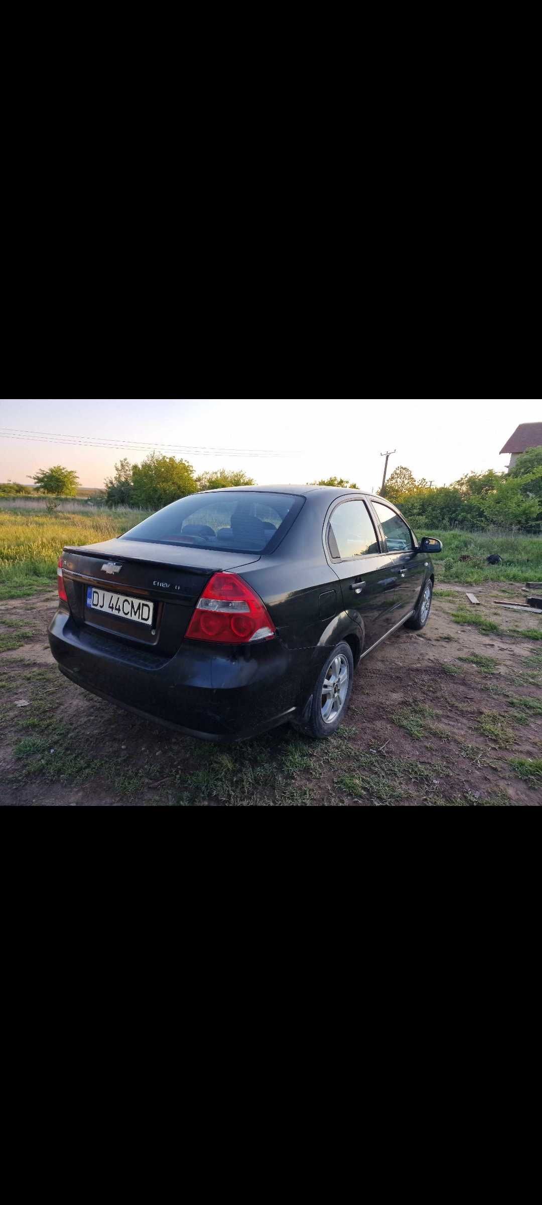 Vând Chevrolet Aveo