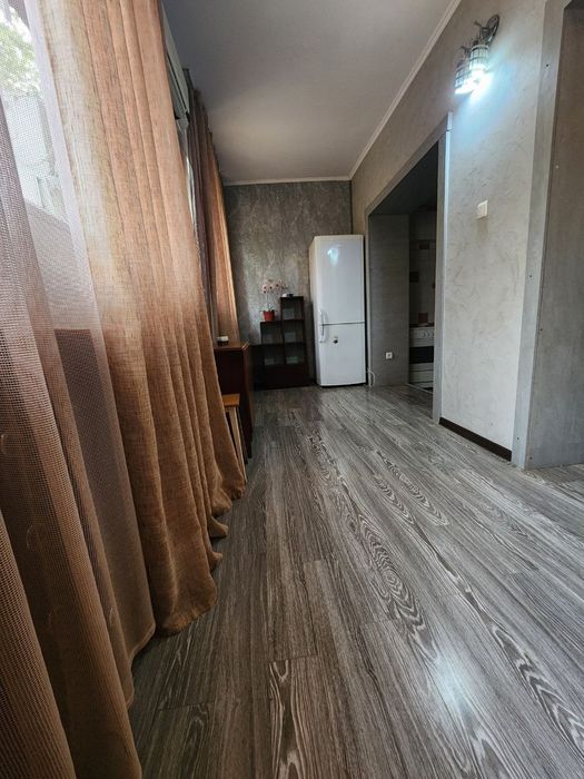 Продаётся квартира. Юнусабад-4   2/2/4