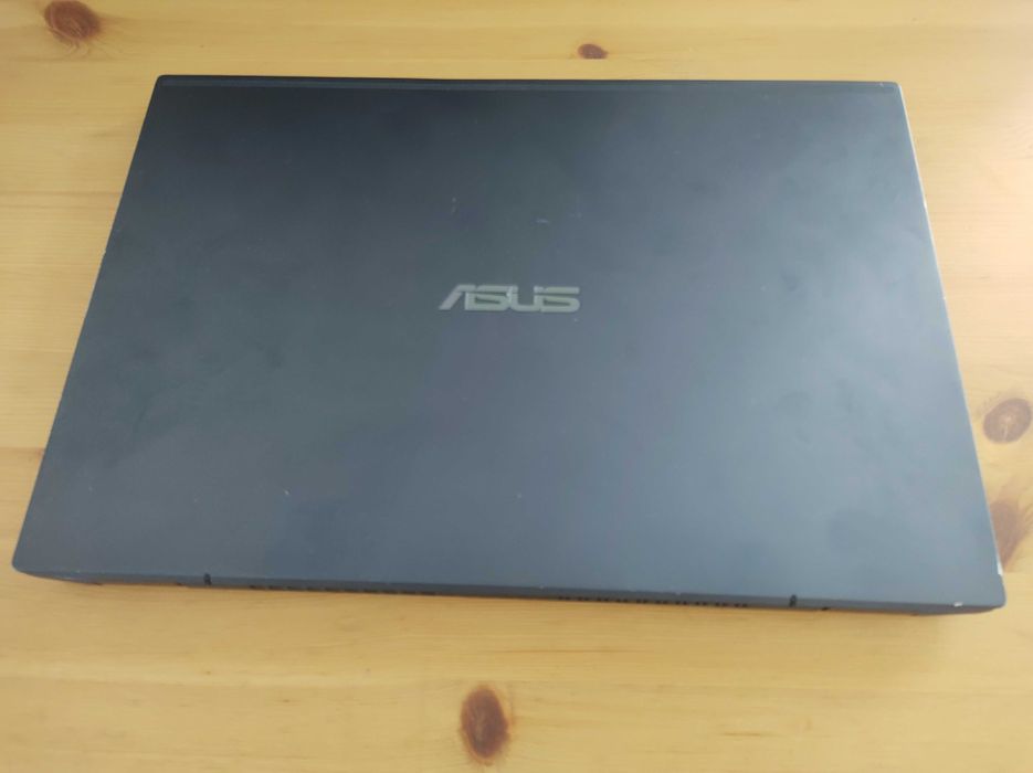 ASUS ExpertBook, 1 Tera, 32 RAM,  procesor i7, 15.6", Full HDD,