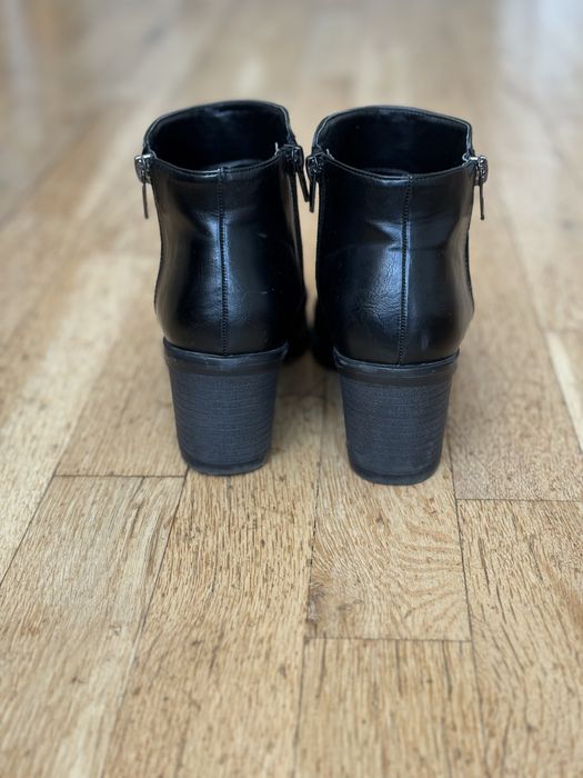 Кожени боти марка Bata, 36 номер