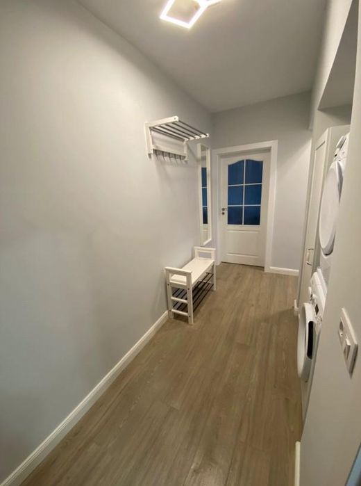 Дава се под наем Двустаен апартамент в София, Изток - 71 кв.м за 817.53 € - Снимка #10