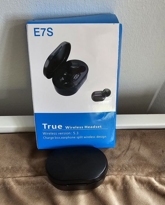 Casti E7S fără fir