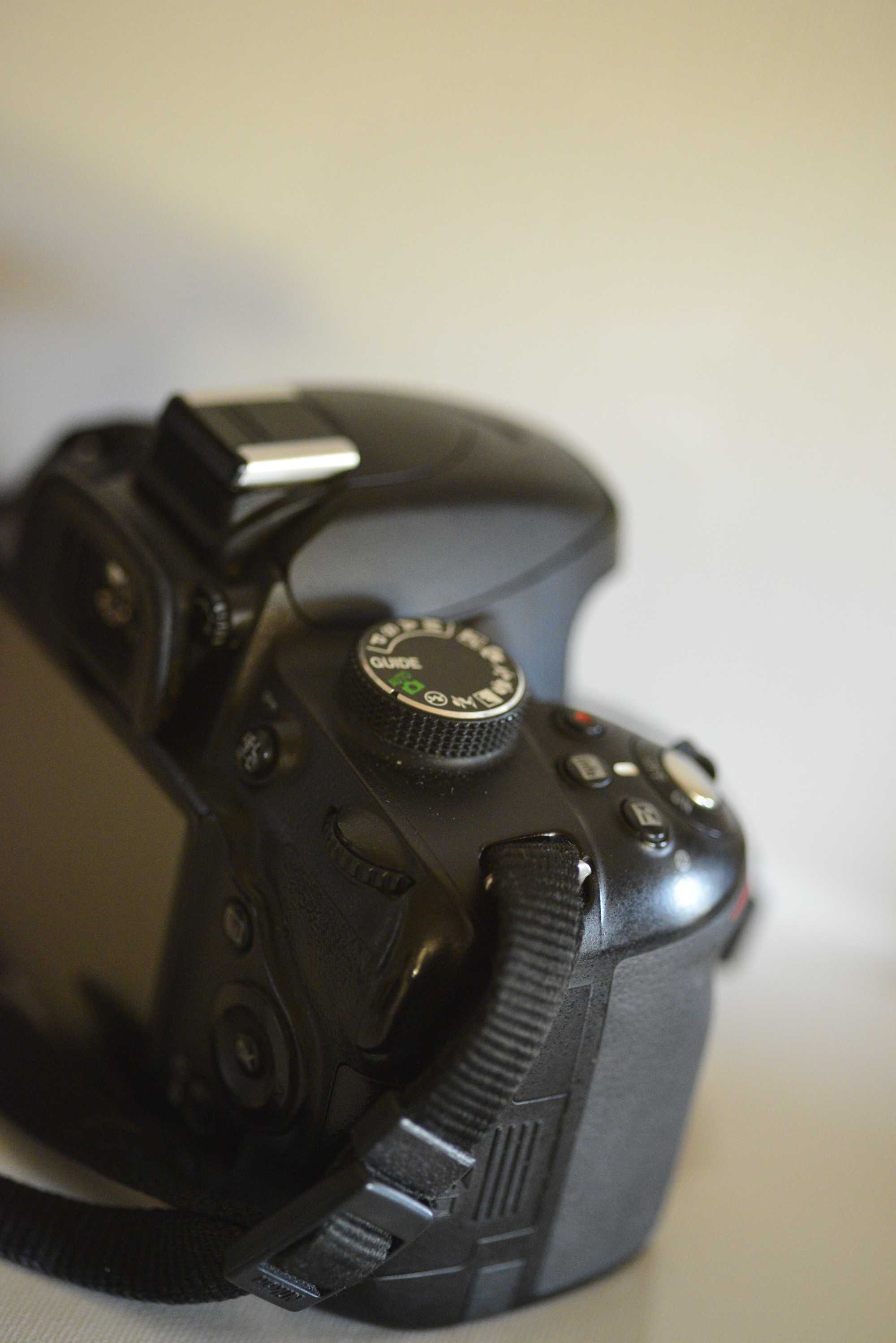 DSLR фотоапарат Nikon D3200 тяло 24MP