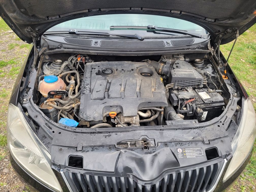 Bara fata - spate, stopuri Skoda fabia 2 facelift