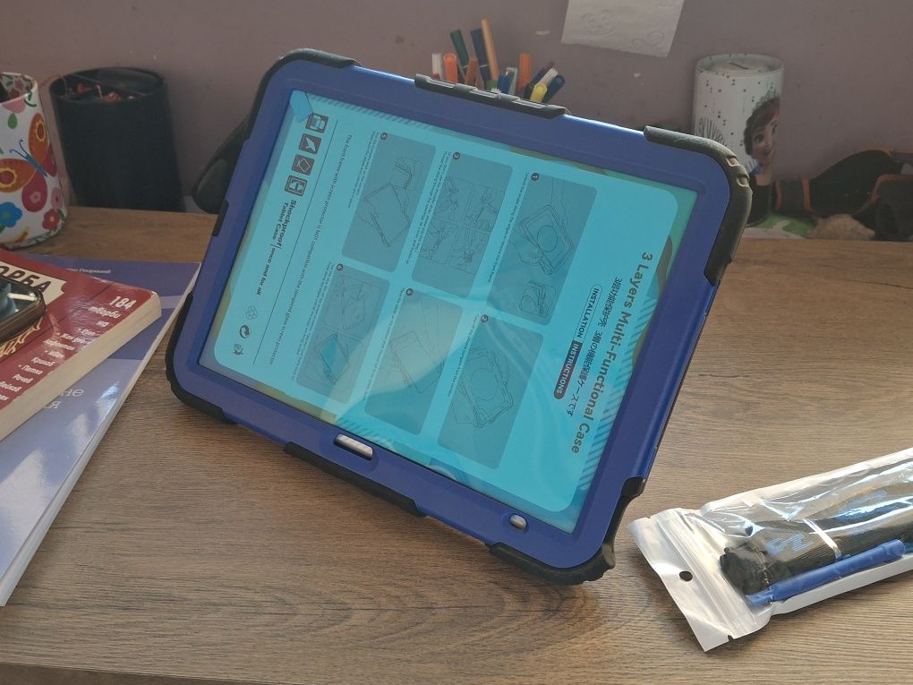 Противоударен калъф за ipad 11 + дръшка на марката Seymac