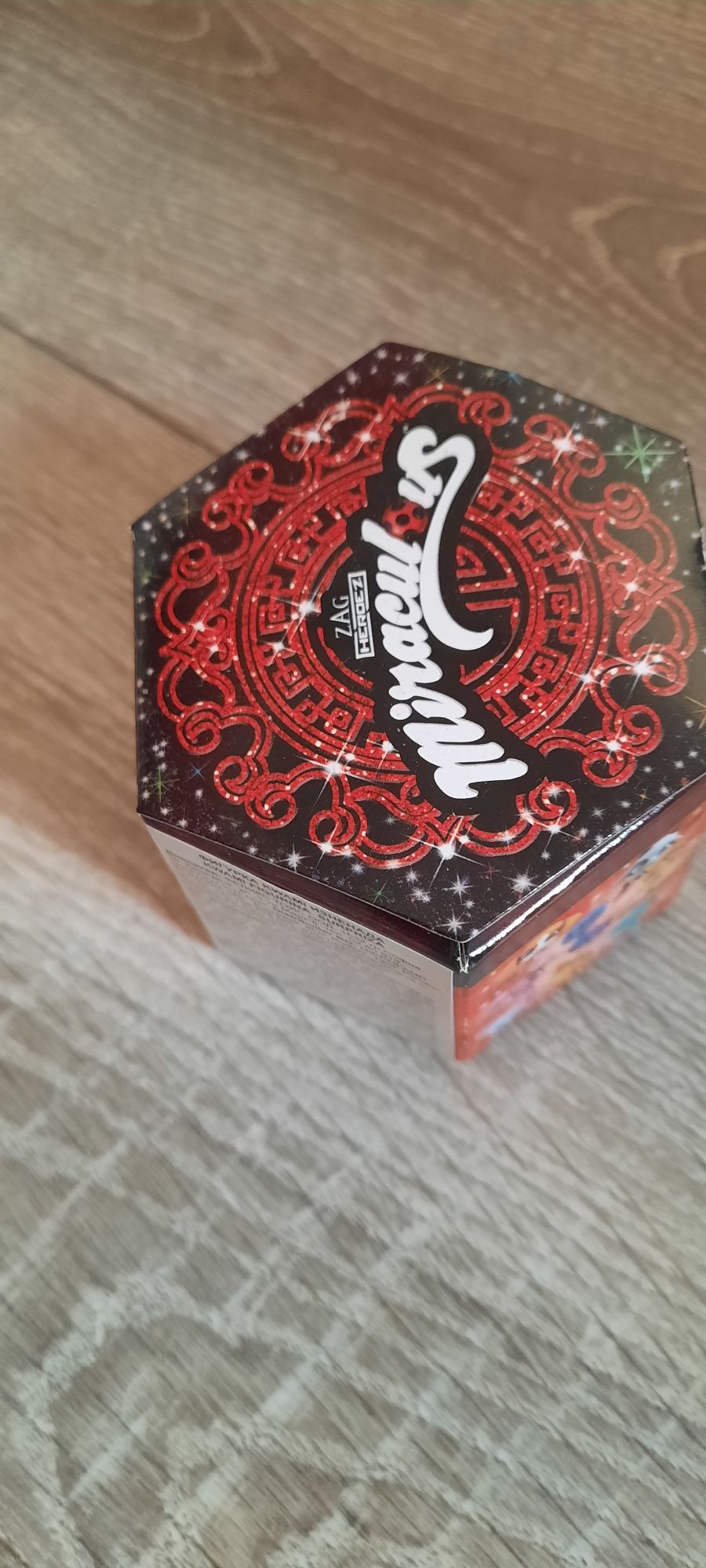Glitter Wayzz куами изненада