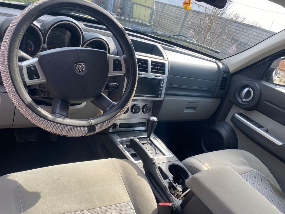 Vând Dodge Nitro 4x4