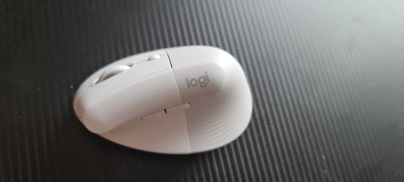 Mouse Logitech Lift compatibil iOS, Windows, NOU