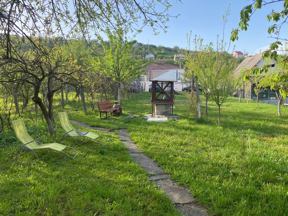 Teren de vanzare cu cabana