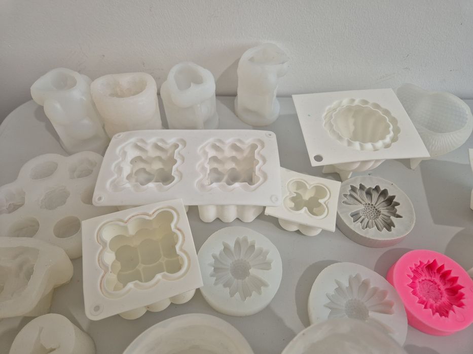 Matrite din silicon pentru lumânări