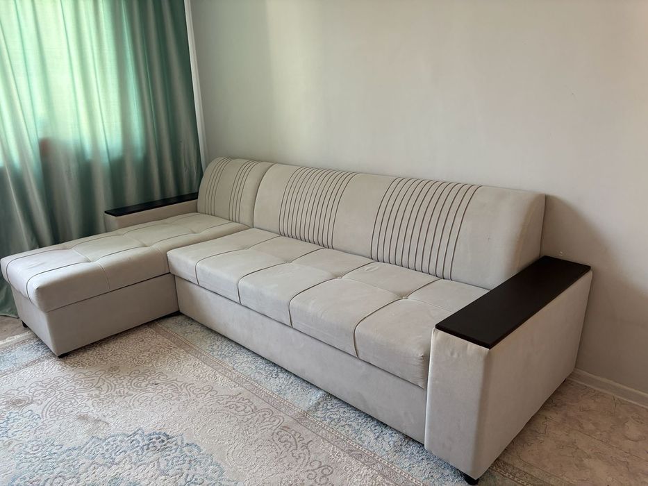 Диван в хорошем состоянии
