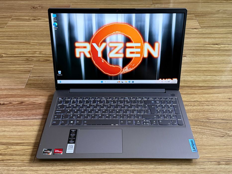 15.6 Lenovo 3`Ryzen 5-5500U/12GB RAM/512GB SSD/Full HD IPS 300 nits