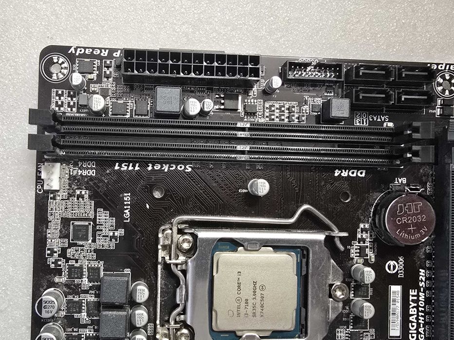 Placa de baza GIGABYTE GA-H110M-S2H, Socket 1151 + procesor I3 7100