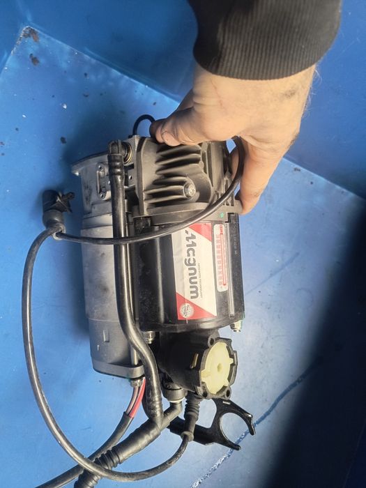 Audi q7 Tuareg компресор окачване