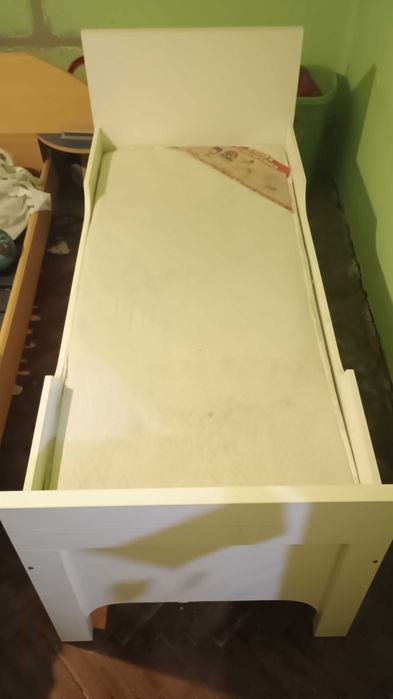Vând pat copil cu saltea