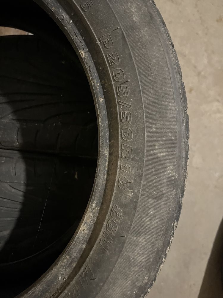 4 броя летни гуми toyo/kumho 205/50/16