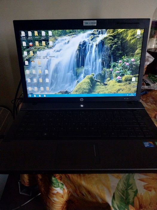 Лаптоп HP 620 със зарядно