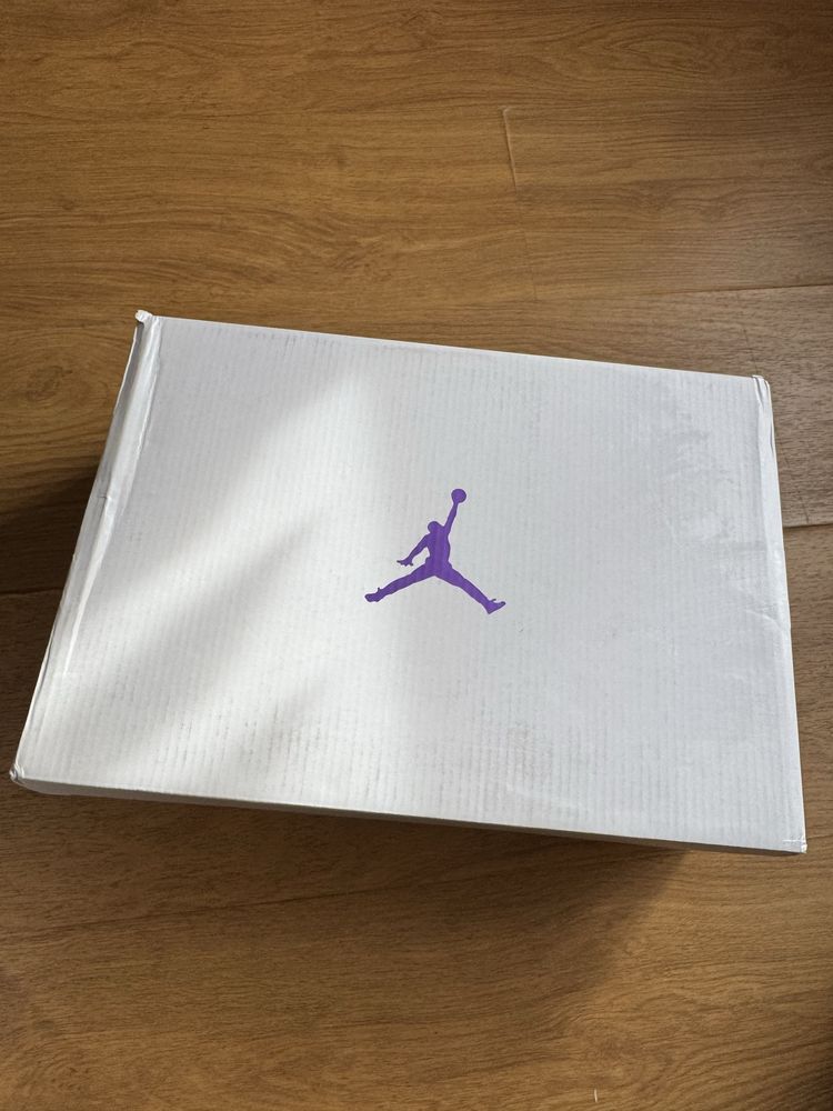 Jordan 4 Retro 'Purple Metallic'