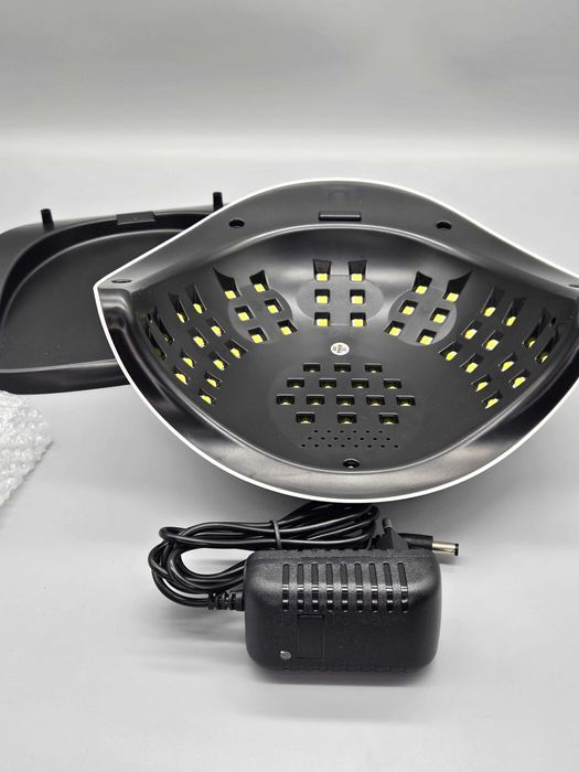Професионална UV/LED лампа за маникюр 220W, 57 LED,авто сензор,таймер